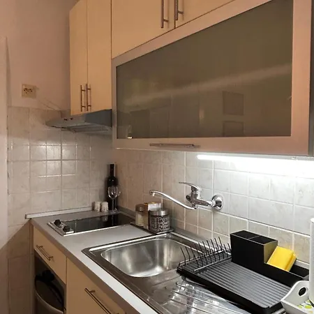 Angie Gasthuis Korčula