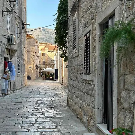 Angie Korčula